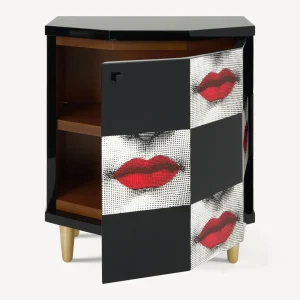 Fornasetti Comodino Poliedrico Kiss^ Armadietti