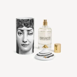 Fornasetti Talvolta Spray Profumato Per Ambiente - Mascherina Decor - Fragranza Frutto Proibito^ Spray Per Ambienti